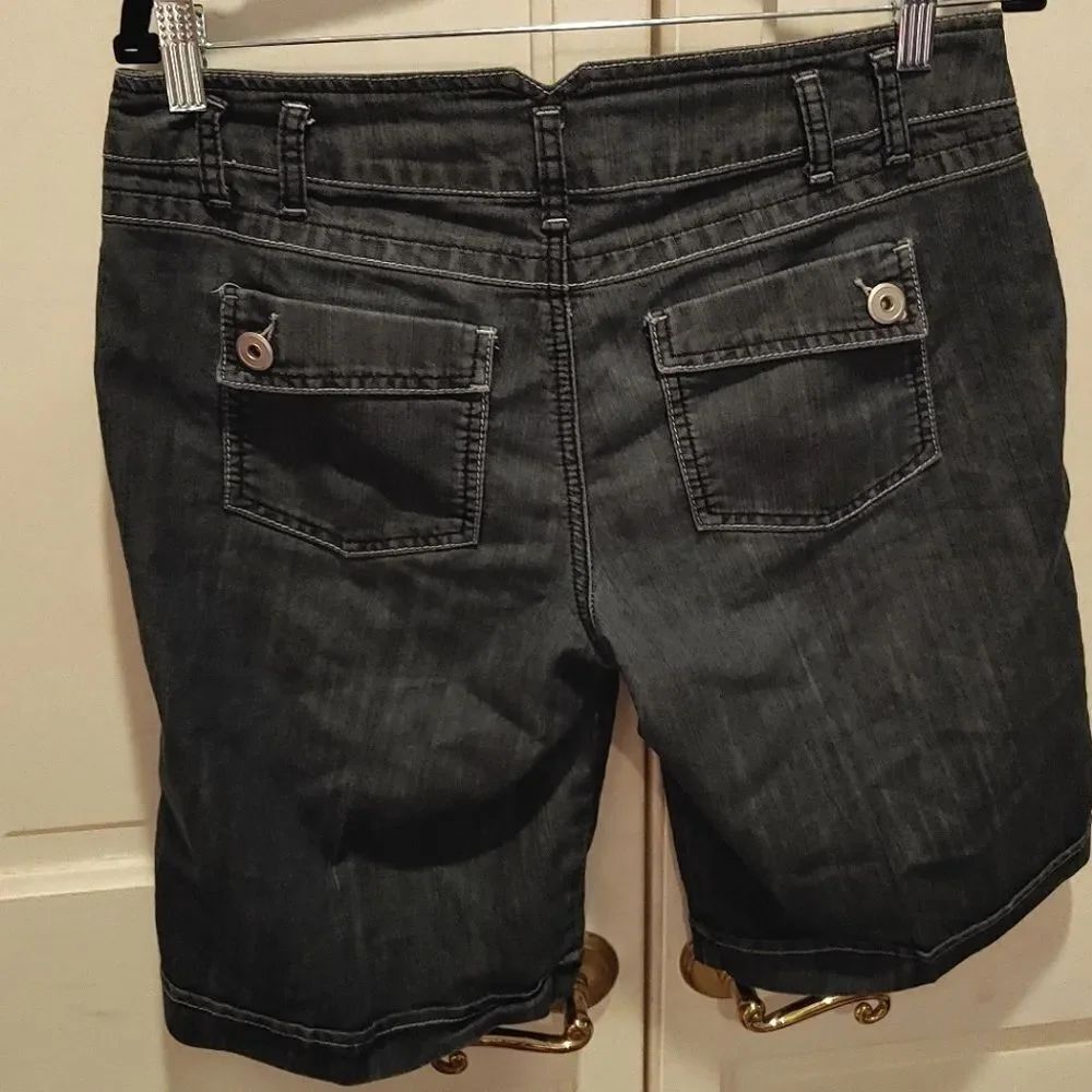 Pleated Denim Mid Rise Bermuda Shorts - Picture 7 of 8